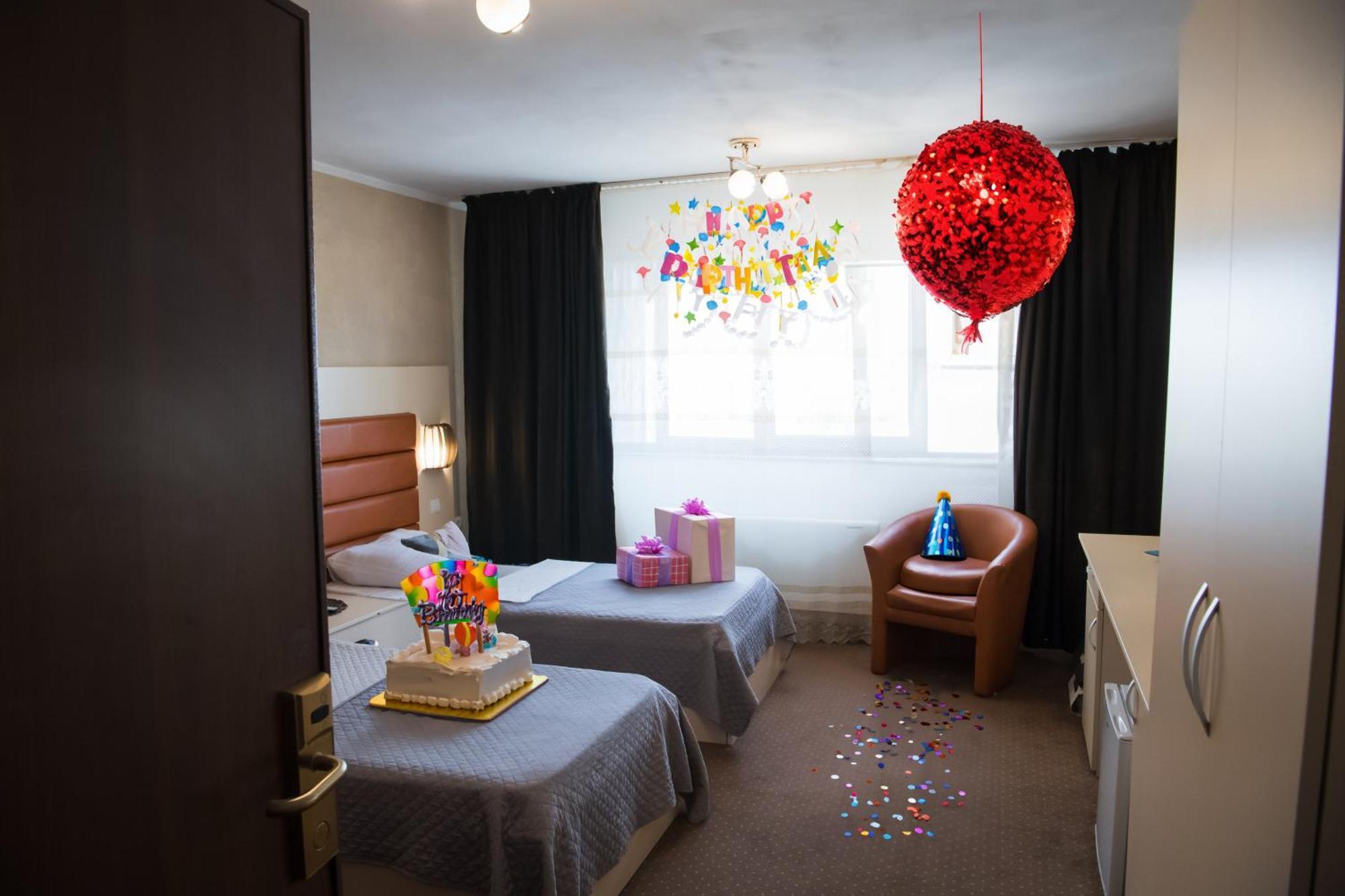 קריובה Mbi Travel Inn מראה חיצוני תמונה