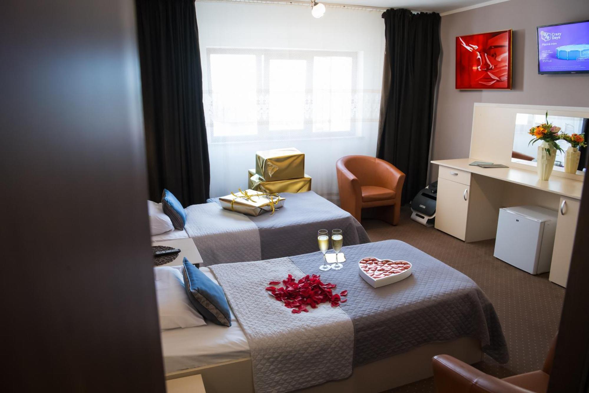 קריובה Mbi Travel Inn מראה חיצוני תמונה